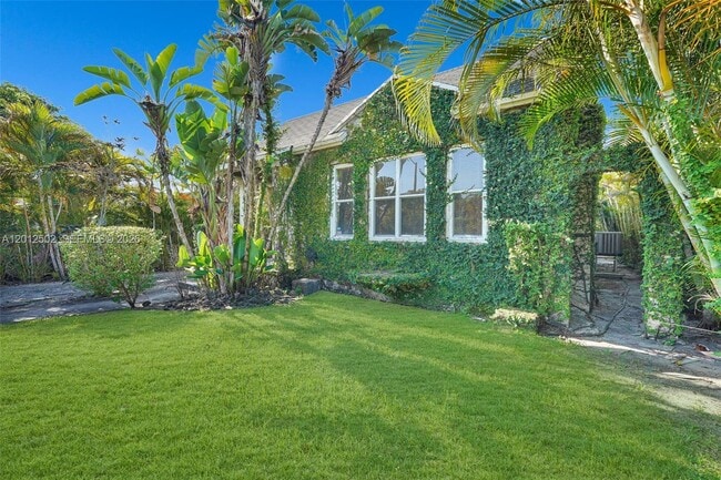 126 NW 48th St