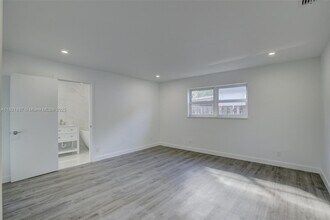 1801 N 54th Ave in Hollywood, FL - Building Photo - Building Photo