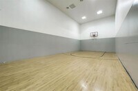 8162 Richmond Ave. photo'