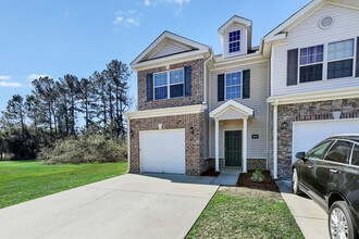 850 Canyon Oak Loop in Richmond Hill, GA - Building Photo - Building Photo