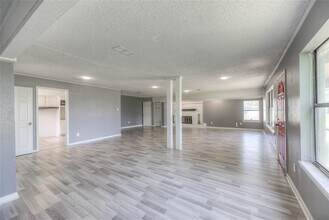 20 W Oak Rdg Dr in Pointblank, TX - Building Photo - Building Photo