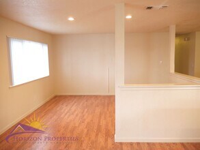 238 Flower Dr in Folsom, CA - Building Photo - Building Photo