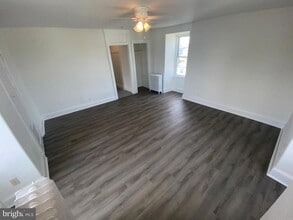 127 Saude Ave in Essington, PA - Building Photo - Building Photo