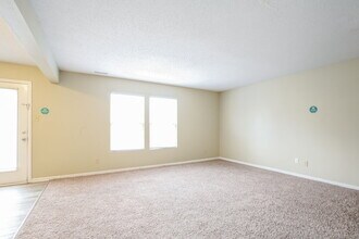 9205 Middlebury Way in Indianapolis, IN - Building Photo - Building Photo