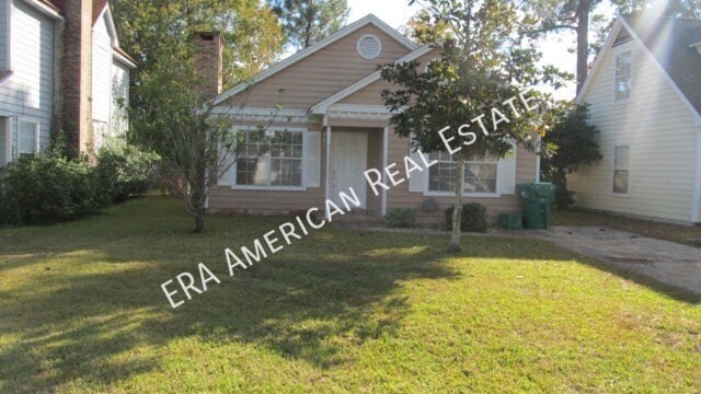 property at 2612 Windsor Ln