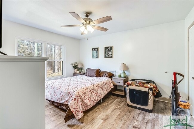 property at 106 W White Hawthorne Dr