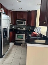 117 Donato Cir in Scotch Plains, NJ - Building Photo - Building Photo
