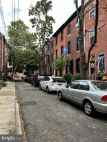 512 Kauffman St in Philadelphia, PA - Building Photo