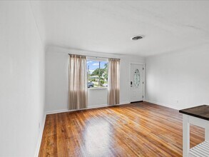 4400 2nd Ave S in St. Petersburg, FL - Building Photo - Building Photo