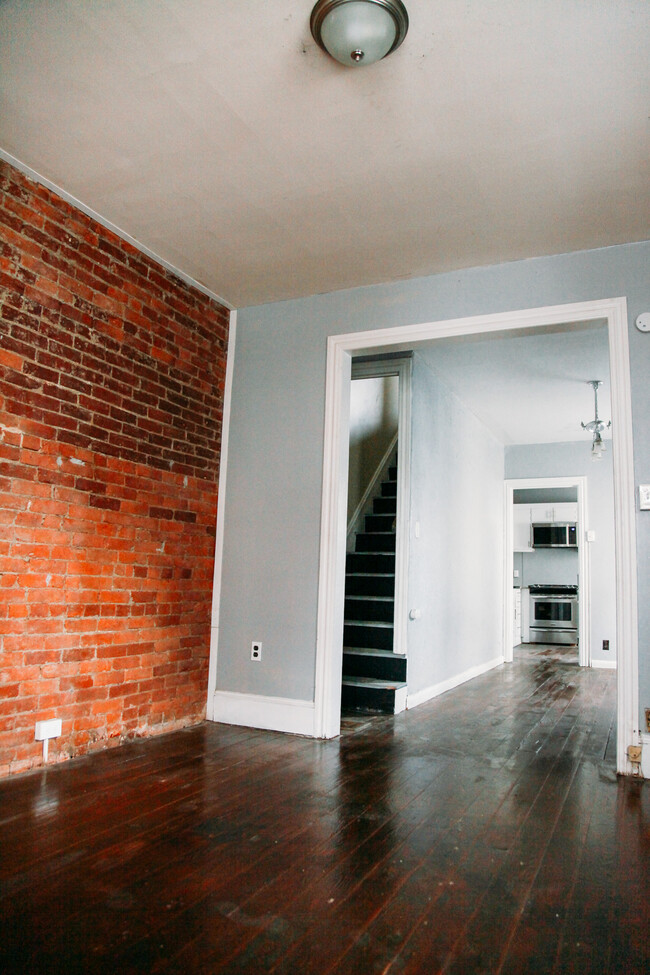 1121 W Maple St in Allentown, PA - Building Photo - Building Photo