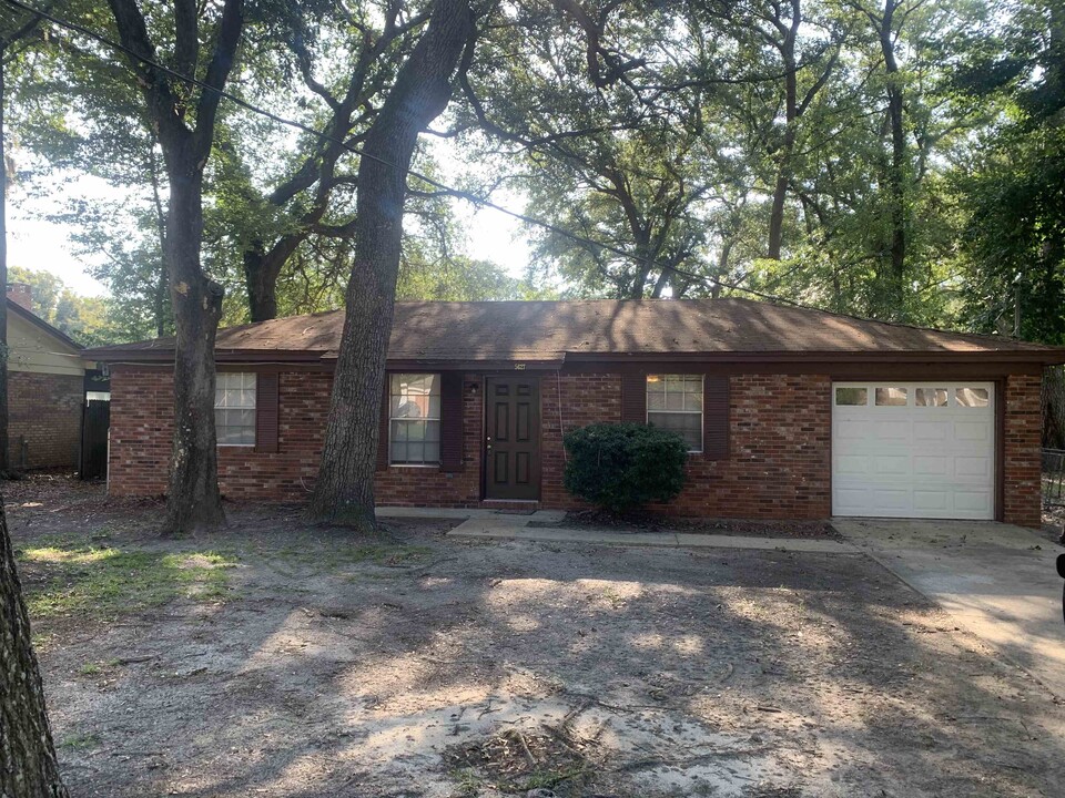 5627 Cypress Cir in Tallahassee, FL - Building Photo