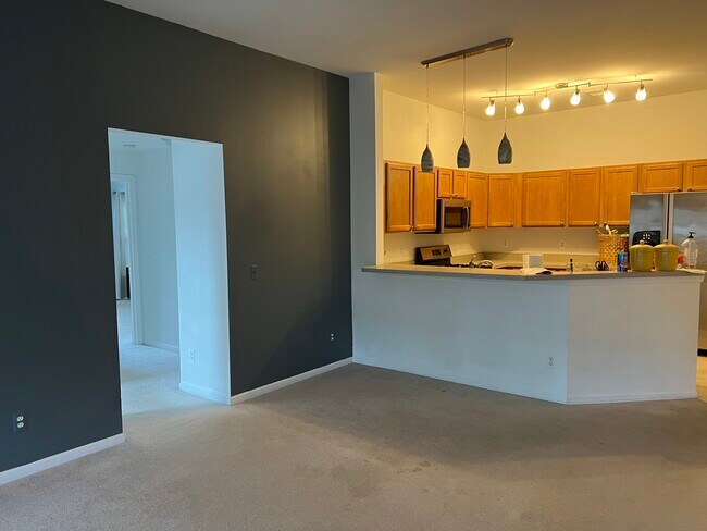 2768 S Knightsbridge Cir in Ann Arbor, MI - Building Photo - Building Photo