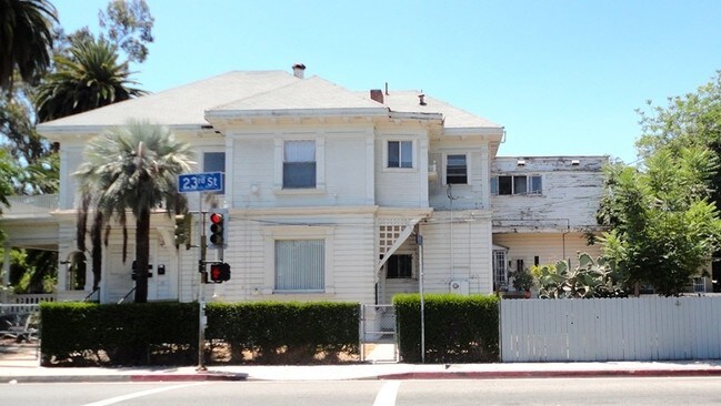 2301 Scarff St in Los Angeles, CA - Building Photo - Building Photo