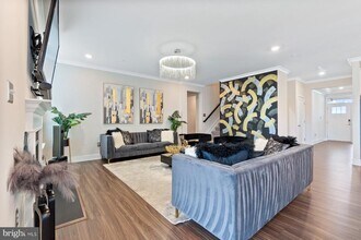 4378 Shakespeare Cir in Waldorf, MD - Building Photo - Building Photo