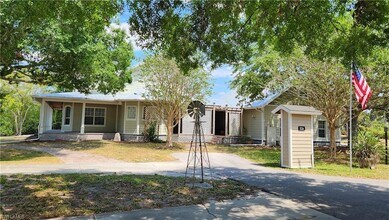 3226 Van Buren Ave in Naples, FL - Building Photo - Building Photo