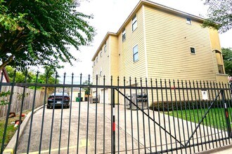 2919 Rosewood St in Houston, TX - Foto de edificio - Building Photo