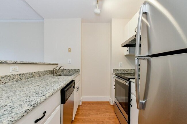 534 Beacon St in Boston, MA - Building Photo - Building Photo