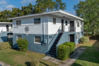 Marshall Arms Apartments in Jacksonville, FL - Building Photo - Building Photo
