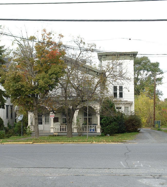 68 Green St in Hudson, NY - Building Photo - Building Photo