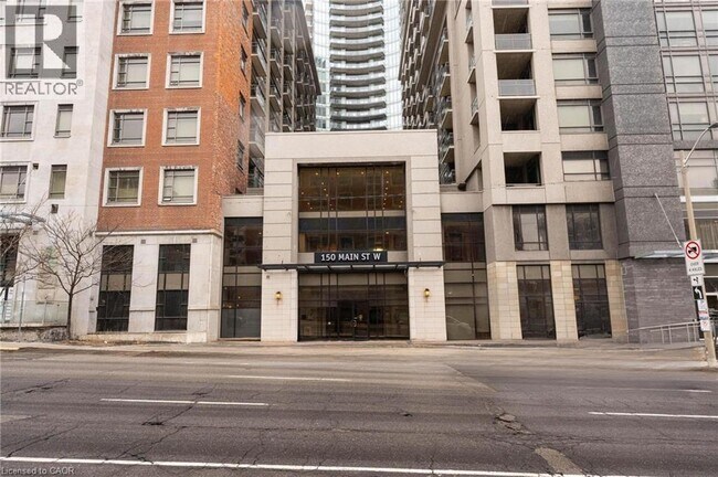 150 Main St W in Hamilton, ON - Building Photo - Building Photo