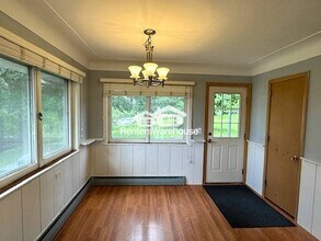 72 Hwy 55 in Medina, MN - Building Photo - Building Photo