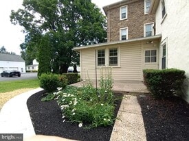 1926 Hilltown Pike in Perkasie, PA - Building Photo