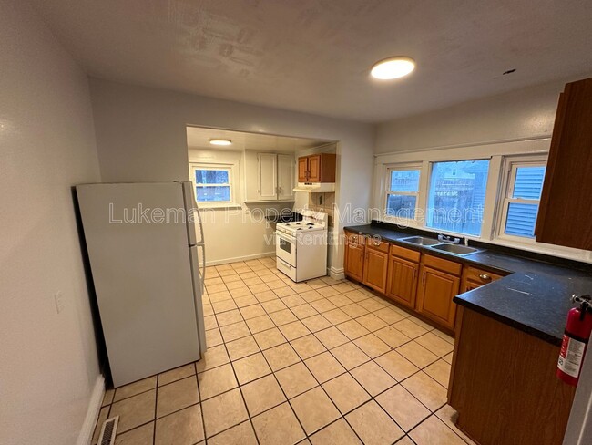 property at 517 Walnut Ct