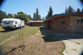 4204 E 37th Ave in Spokane, WA - Building Photo - Building Photo