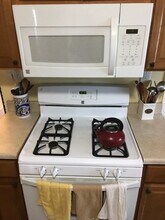 31 Jay St, Unit 1 in Somerville, MA - Building Photo - Building Photo