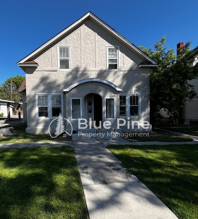 property at 252 N Shilling Ave