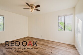 354-360 Rennie Ave in Los Angeles, CA - Building Photo - Building Photo