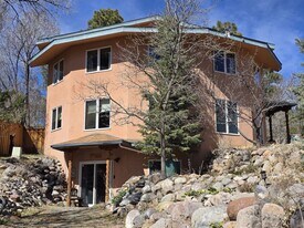 2230 45th St in Los Alamos, NM - Building Photo