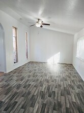 2111 Sheraton Dr in Carrollton, TX - Foto de edificio - Building Photo