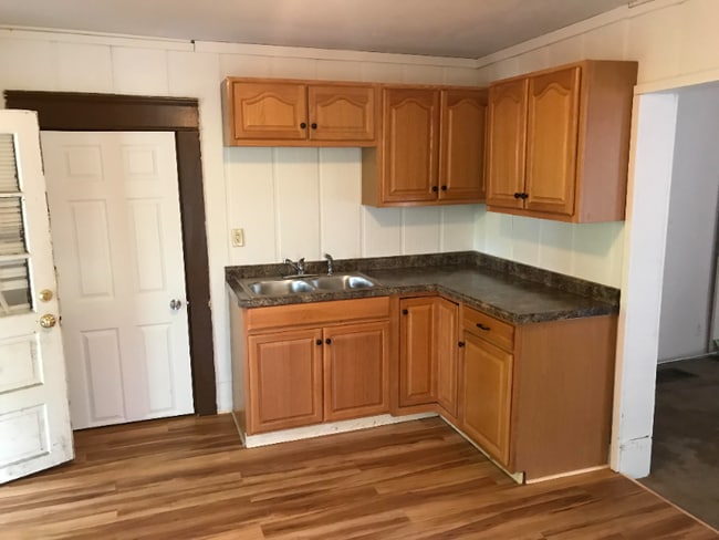 property at 1210 Gomber Ave