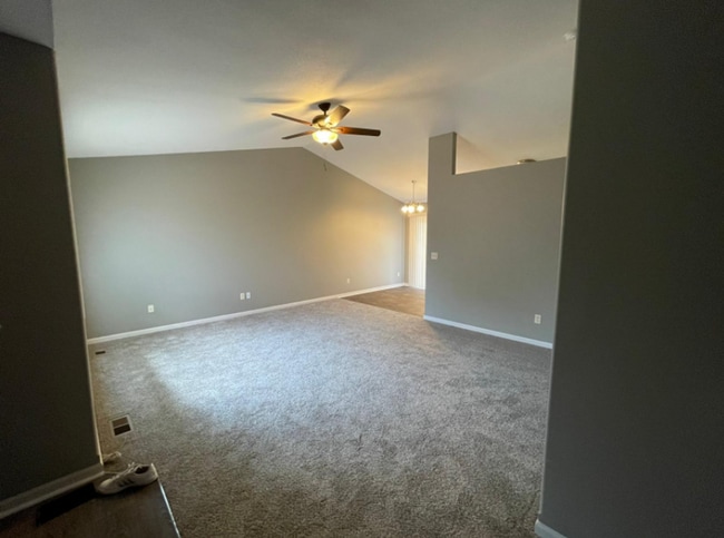2633 N Edgemoor Dr in Wichita, KS - Building Photo - Building Photo