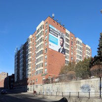 The Rankin Apartments in Toronto, ON - Building Photo