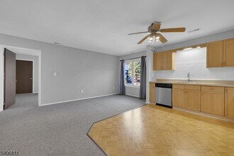 13228 Dell Pl in Stanhope, NJ - Building Photo - Building Photo