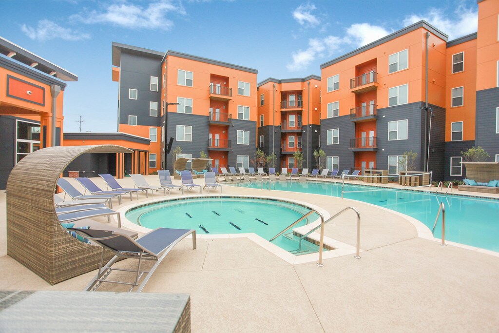 Quarters Stillwater Apartments in Stillwater, OK