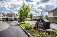 Bentley Apartments in Spokane, WA - Foto de edificio - Building Photo