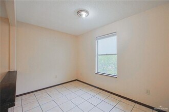 1521 Nolana Ave in McAllen, TX - Building Photo - Building Photo
