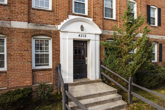 The George Mason Apartments in Arlington, VA - Building Photo - Building Photo