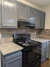 6301 Cameron Rd in Austin, TX - Building Photo - Building Photo