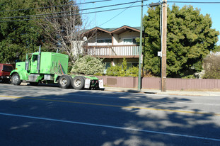 1700 California St Apartments