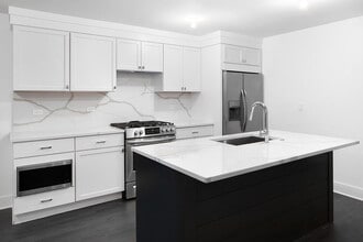 1833 S Throop St in Chicago, IL - Building Photo - Building Photo