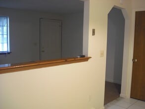 150 Mark Ln in Waterbury, CT - Building Photo - Building Photo