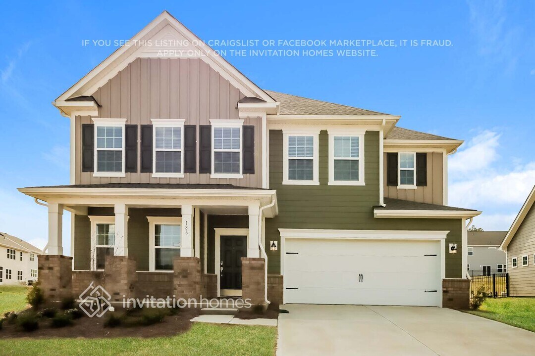 186 Rooster Tail Ln in Troutman, NC - Building Photo