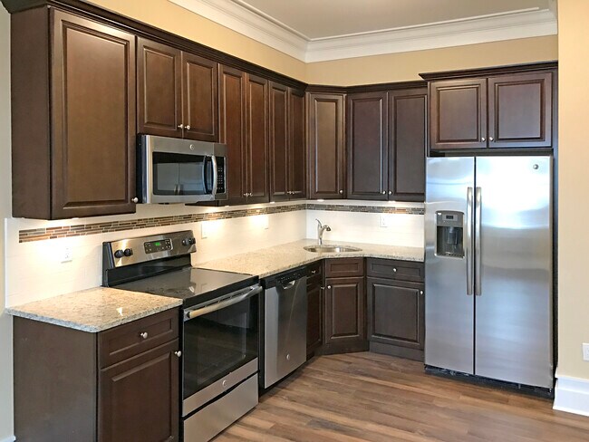 19b Boulder Hills Boulevard in Wantage, NJ - Building Photo - Building Photo