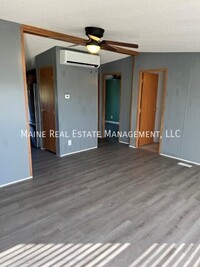 30 Rugosa Ln in Levant, ME - Foto de edificio - Building Photo