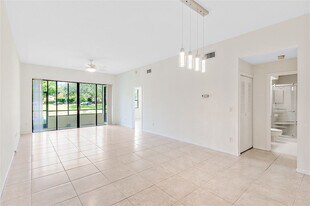 7535 La Paz Blvd in Boca Raton, FL - Building Photo