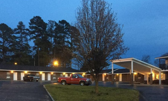 Diamond Country Lodging in Nashville, AR - Foto de edificio - Building Photo